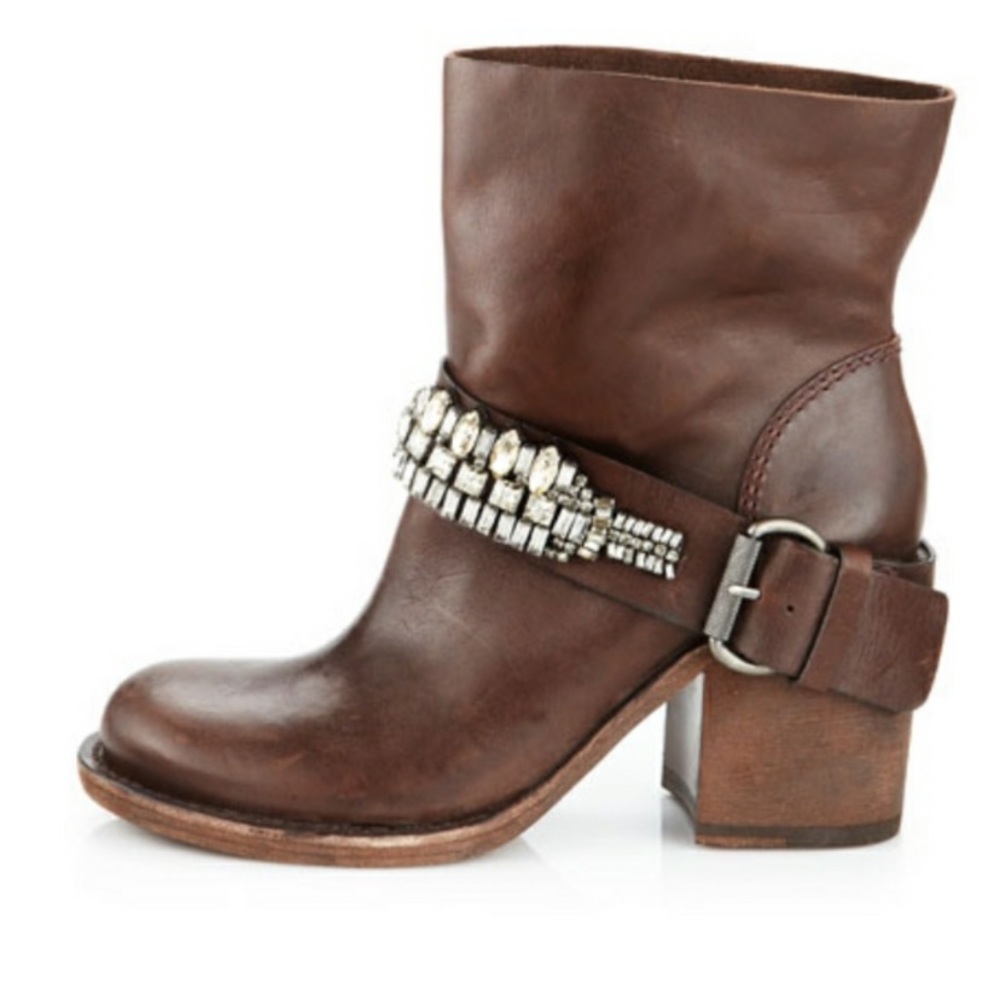 Vera wang lavender boots